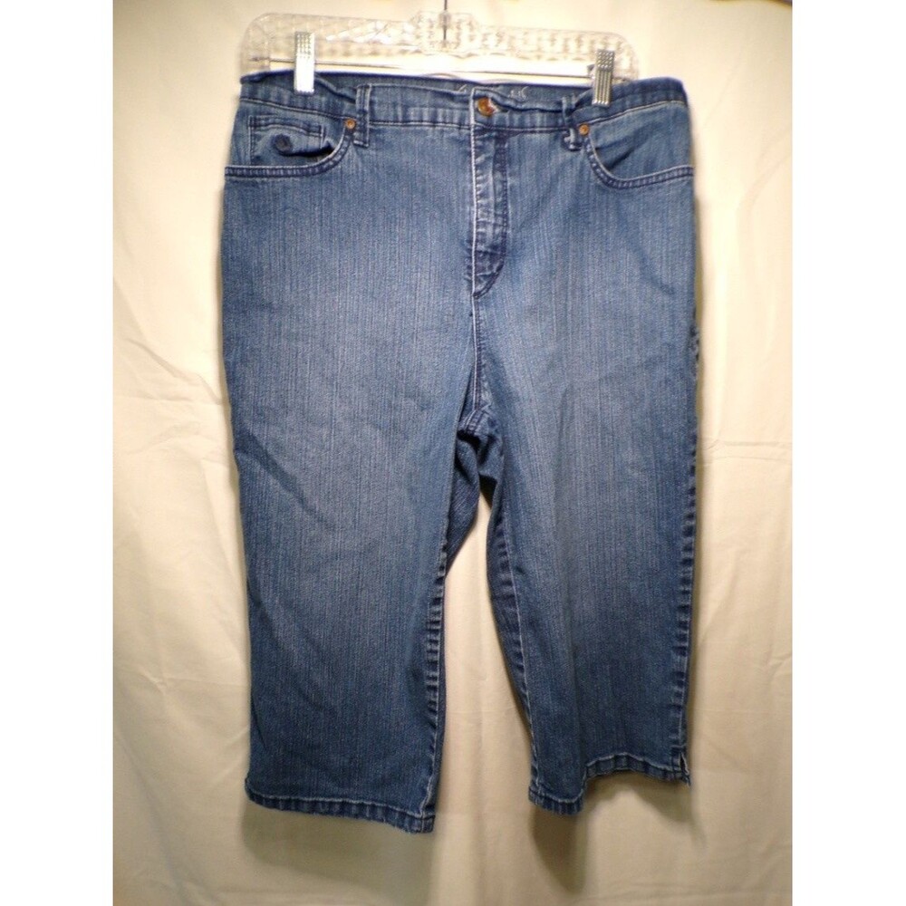 Gloria Vanderbilt Amanda Women's Capri Jeans Blue Relaxed Fit Size 12